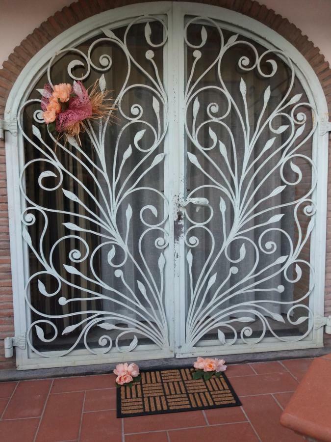 Raffinato bilocale sul mare Villa Lido di Camaiore Exterior foto