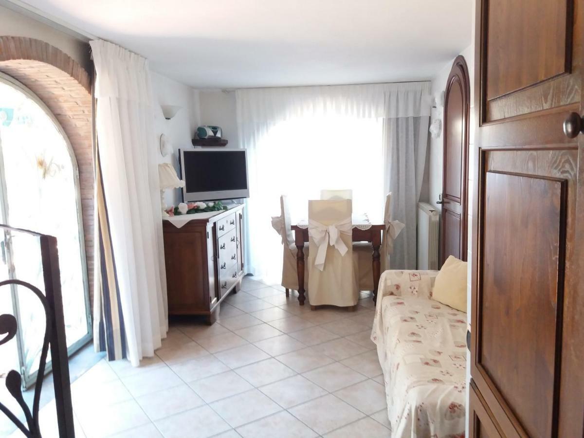 Raffinato bilocale sul mare Villa Lido di Camaiore Exterior foto