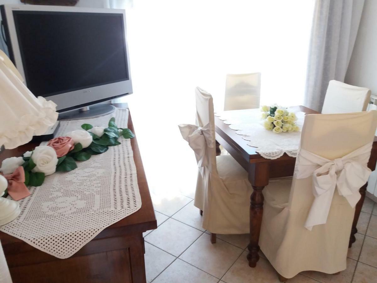 Raffinato bilocale sul mare Villa Lido di Camaiore Exterior foto